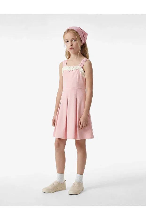 Детское платье для девочек с плиссе Square neck bow detail pleated strap dress Koton, Rose — фото 2