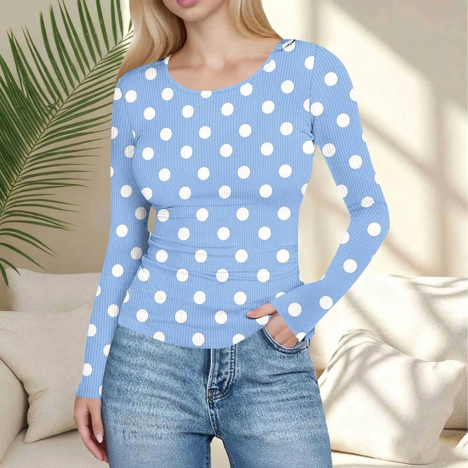 Женская облегающая водолазка в горошек, Sky Blue — фото 2