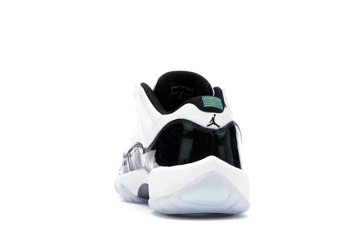 Детские кроссовки Lifestyle с принтом Jordan 11 Retro Low Jordan, White/Black-Emerald Rise — фото 4