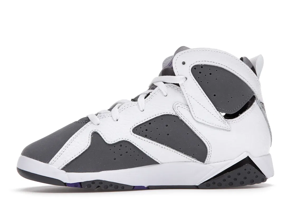 Детские кроссовки с принтом Jordan 7 Retro Jordan, White/Flint Grey-Black-Varsity Purple — фото 3