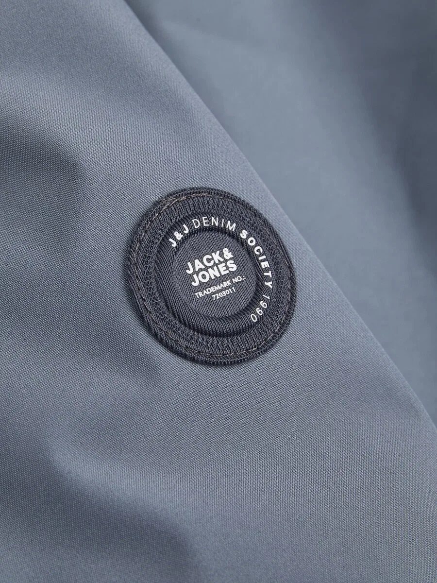 Детская межсезонная куртка 'Norrebro' серого цвета Jack & Jones Junior — фото 3