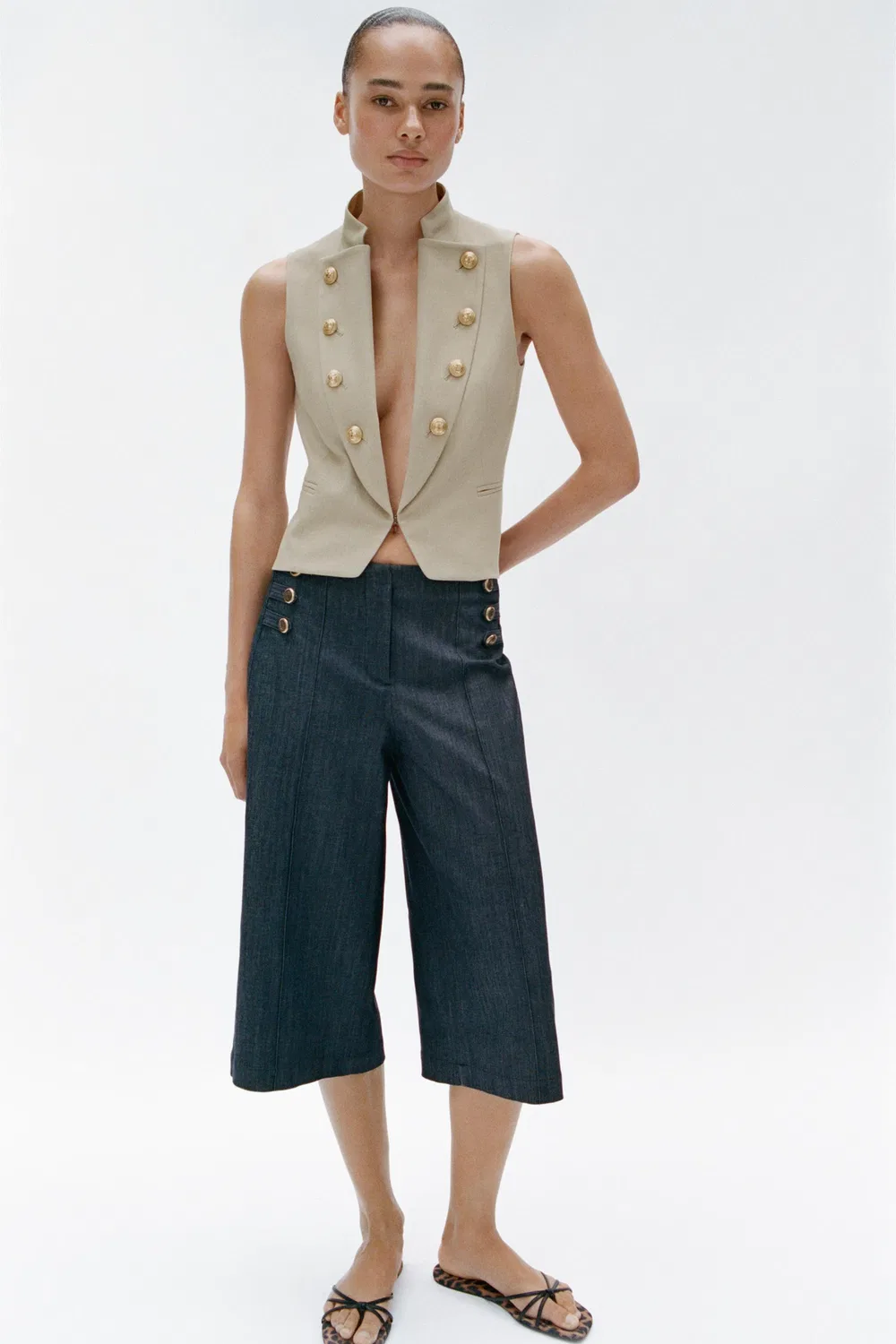 Жилет с пуговицей на лацканах ZARA, Sand