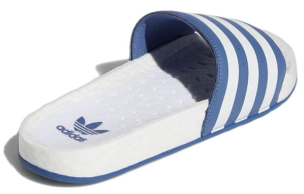 Тапочки adilette boost slides 'crew blue' Adidas, белый — фото 4