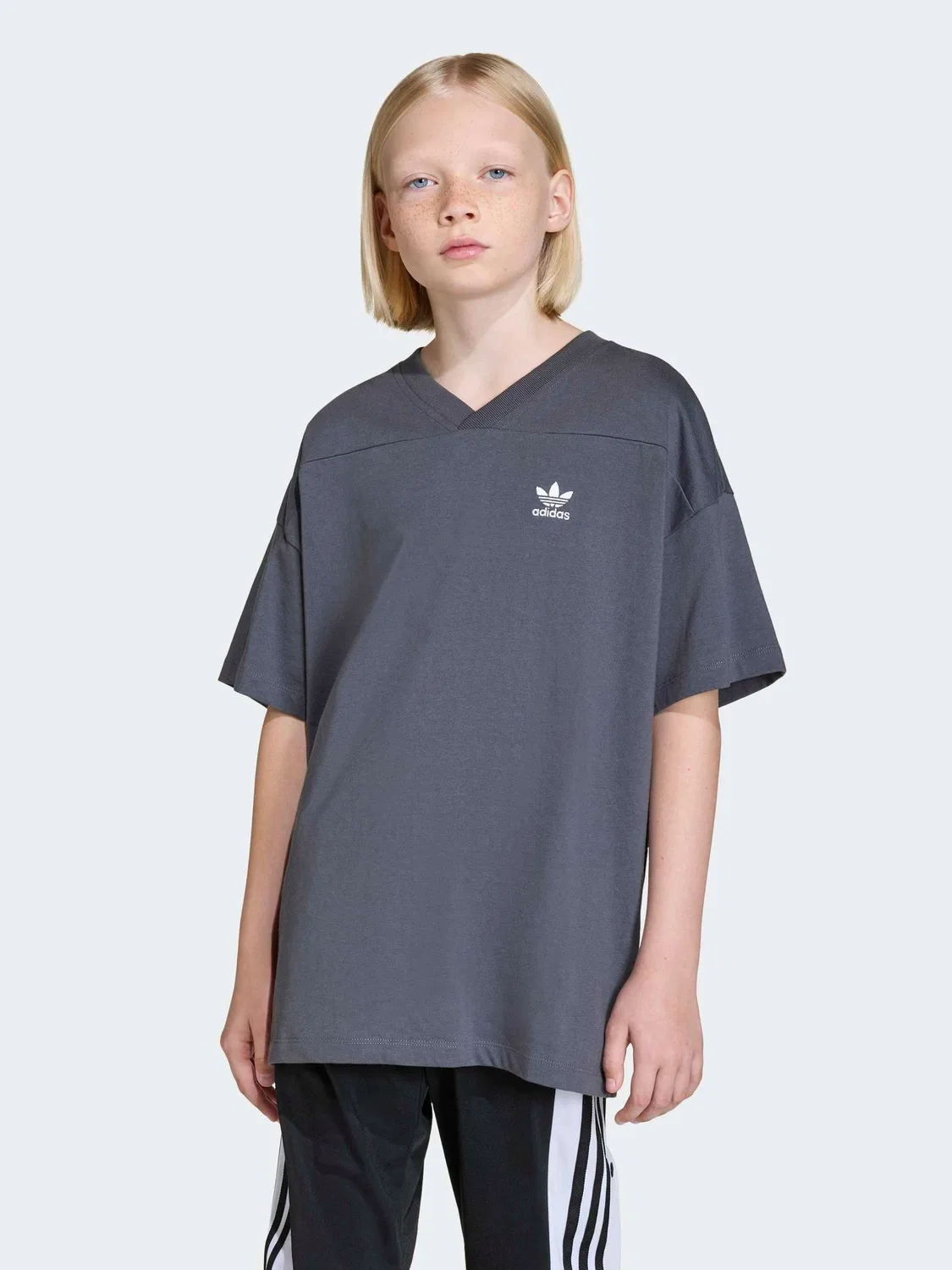 Футболка Oversized Cutline V-Neck, adidas Originals, серый