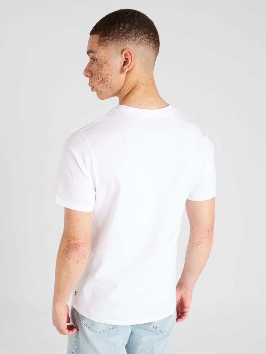 Рубашка LEVI'S Regular Shirt 'Classic Graphic Tee' белого цвета — фото 4