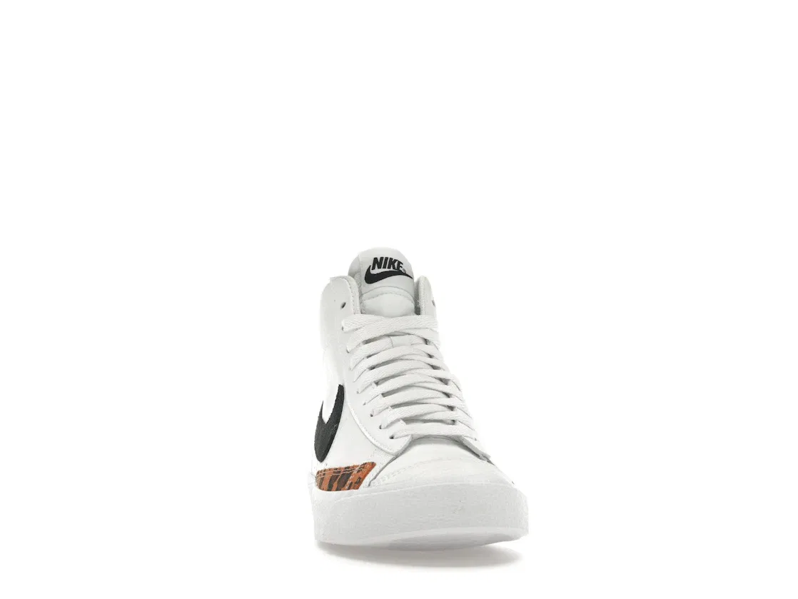 Детские кроссовки Lifestyle с принтом Nike Blazer Mid 77, White/White-Leaopard — фото 2