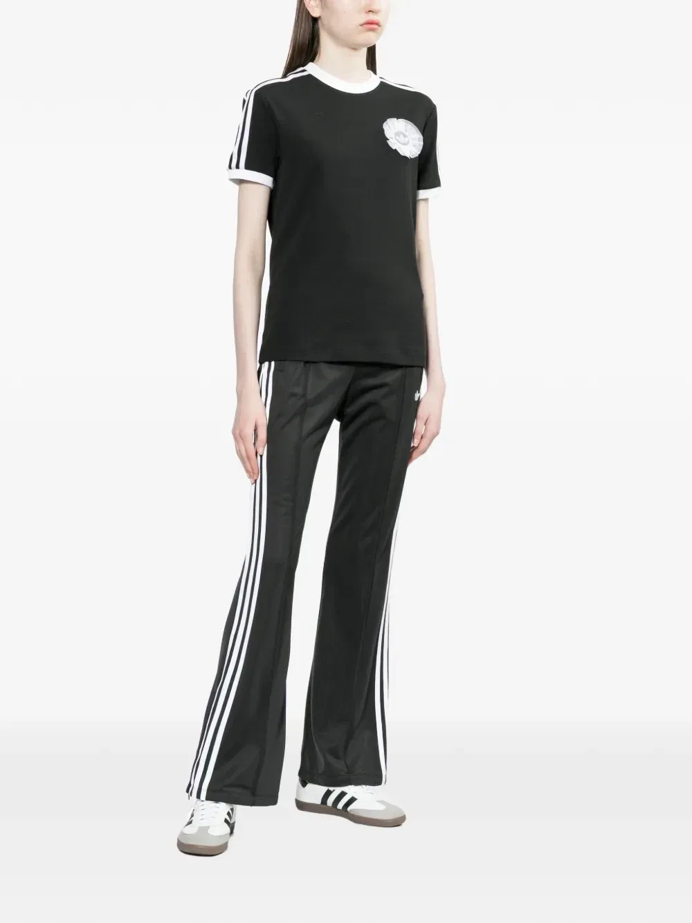 Расклешенные брюки в полоску Adidas, черный — фото 2