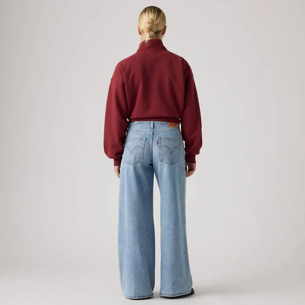 Женские джинсы средней длины с широкими штанинами Levi's, Pen And Paper - Medium Wash — фото 3