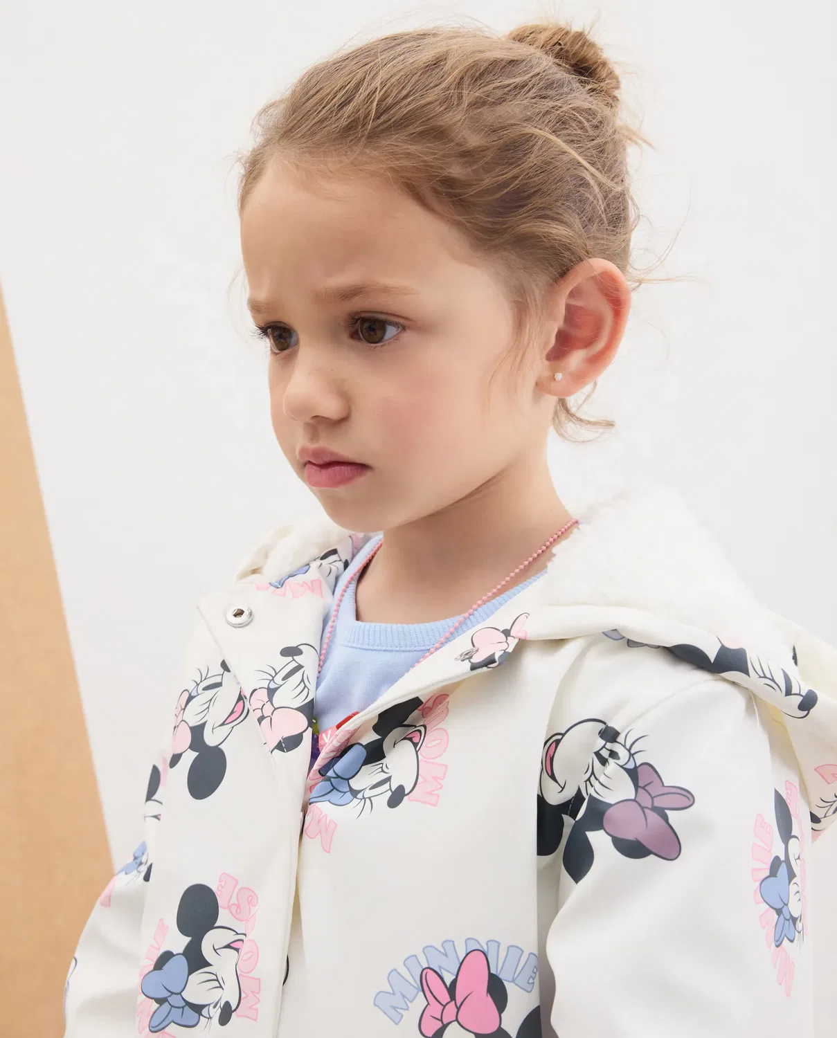 Детское пальто для девочек с принтом Minnie Mouse Kids El Corte Inglés, Blanco — фото 2