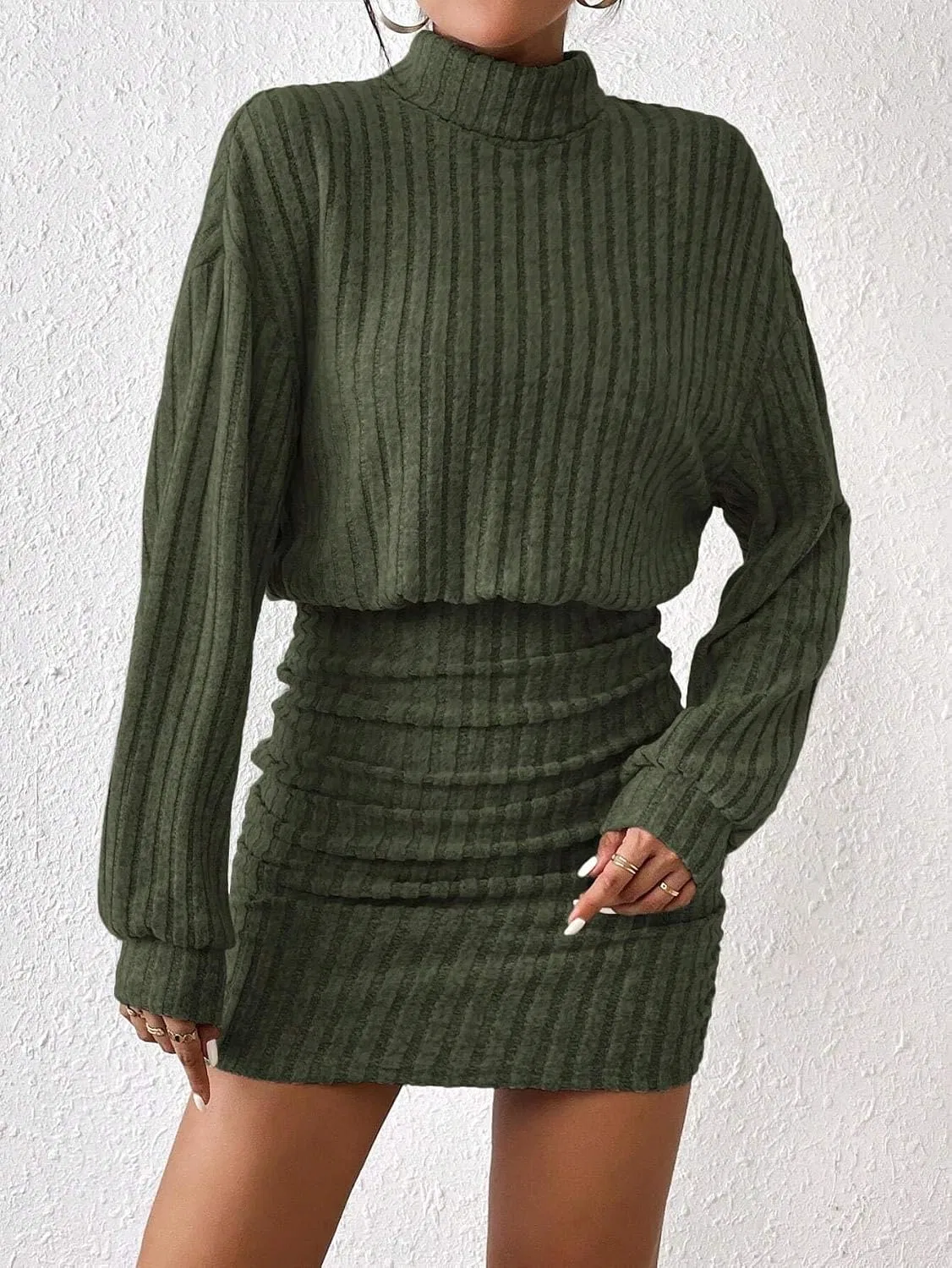 Женское облегающее мини-платье из трикотажа с высокой горловиной, Dark Green — фото 3
