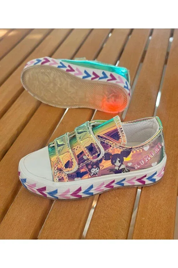 Детские кеды для девочек со светящейся подошвой Kuromi Surpie Shoes, Silver Hologram
