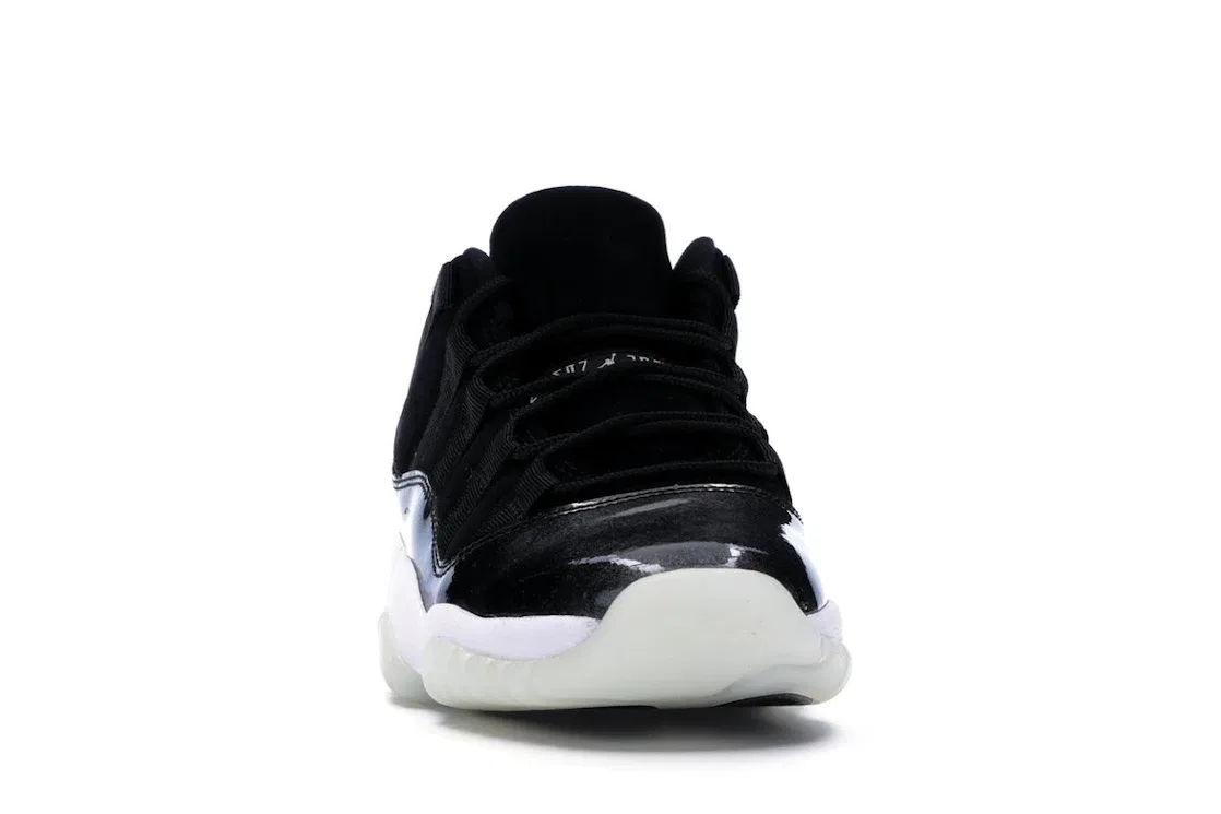 Детские кроссовки Lifestyle Jordan 11 Retro Low Barons Jordan, Black/Metallic Silver-White — фото 2