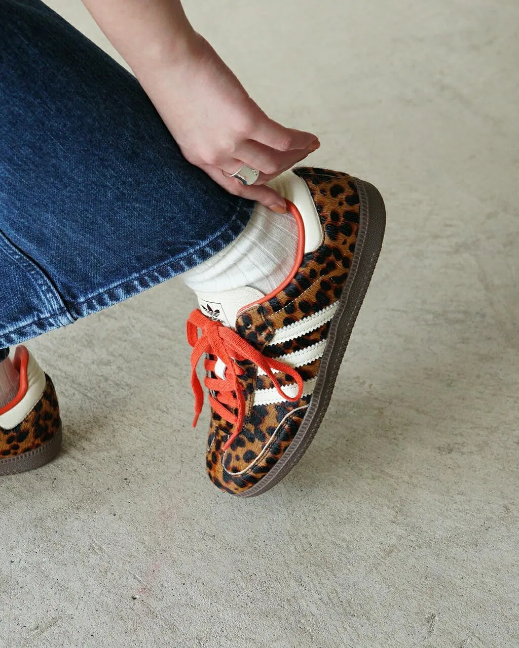 Детские кроссовки с верхом из натуральной кожи Superstar El I Gymnastics Shoe Adidas, Cblack Prered — фото 2