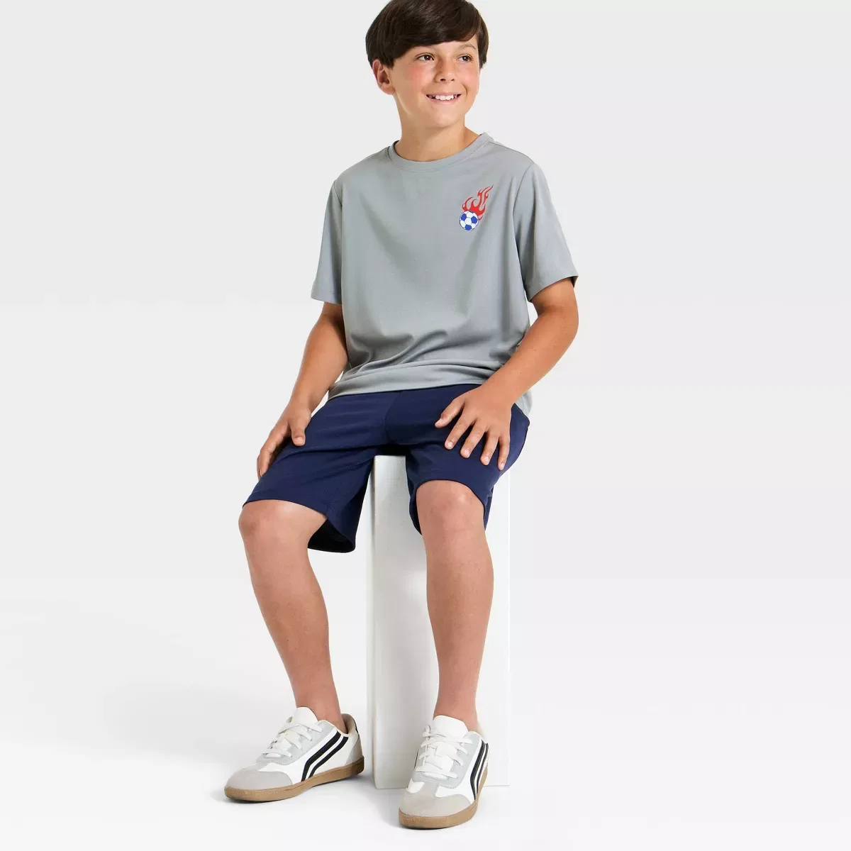 Детская футболка с принтом All In Motion KIDS PERFORMANCE, Heathered Gray — фото 4
