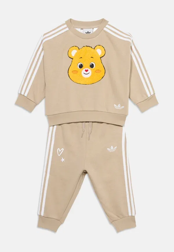 Спортивный костюм Care Bears свободного кроя унисекс Adidas Originals, хаки — фото 3