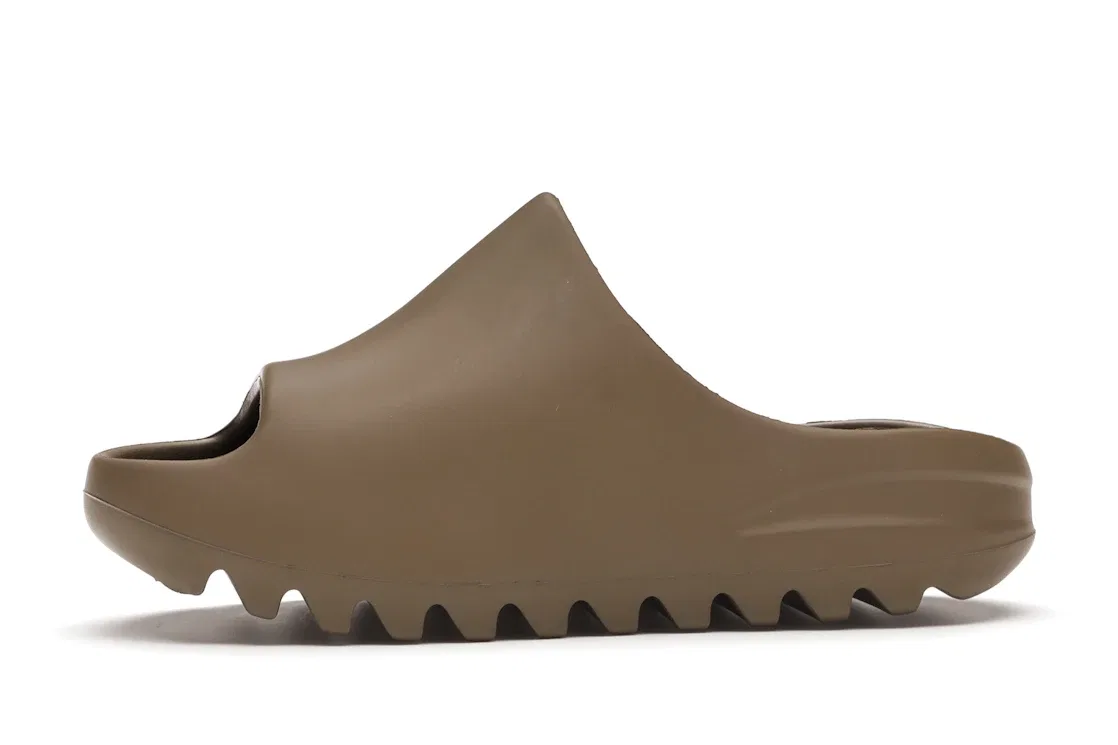 Детские шлепанцы с закрытым носком Yeezy Slide Adidas, Earth Brown — фото 3