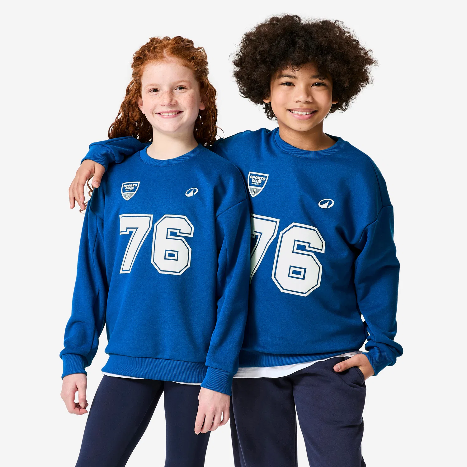 Детский свитшот из флиса с принтом Sweatshirt Kinder Fleece Rundhalsausschnitt Decathlon, Jeansblau