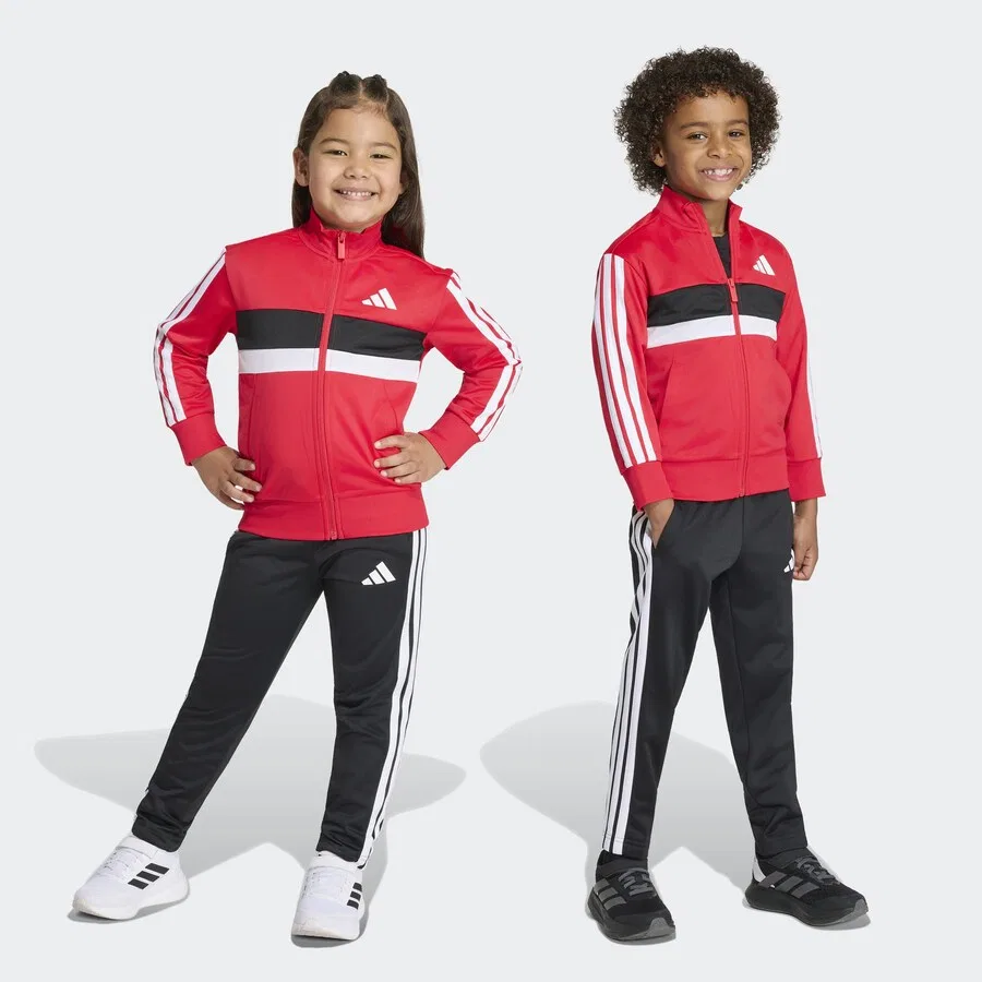 Спортивный костюм 'Seasonal Essentials Tiberio' красного цвета Adidas Sportswear