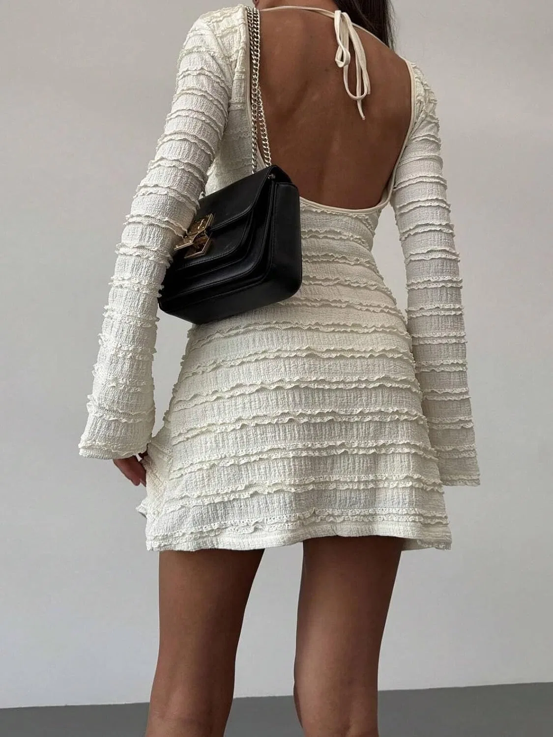 Женское платье мини с открытой спиной Knitted Fabric, Apricot — фото 2