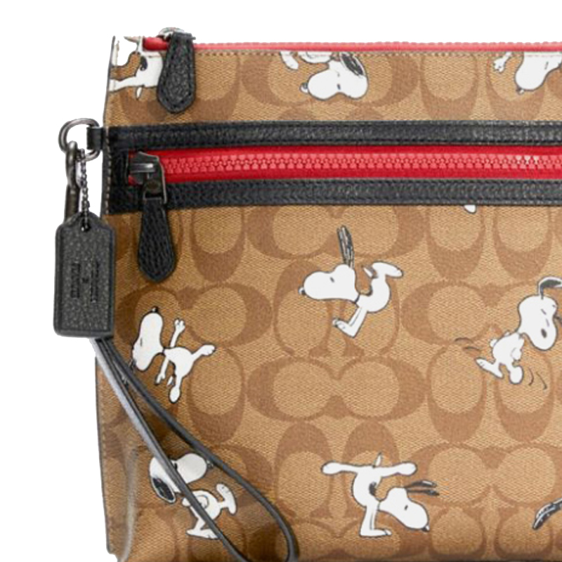 

Сумка-клатч SNOOPY X Peanuts Collaboration из искусственной кожи, большой размер, мужская, цвета хаки, с монограммой COACH