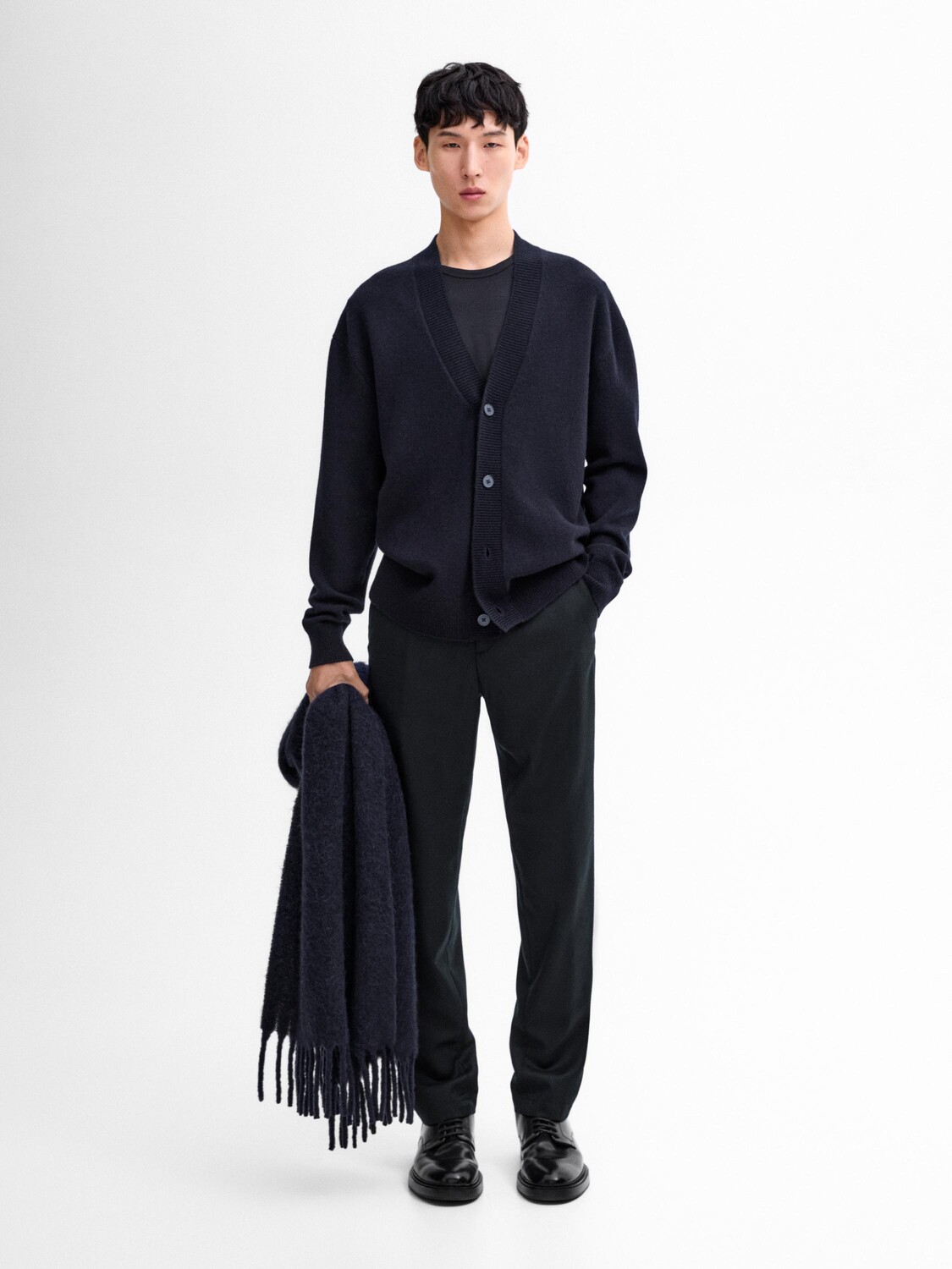 

Кардиган из шерстяной смеси с V-образным вырезом Massimo Dutti, синий