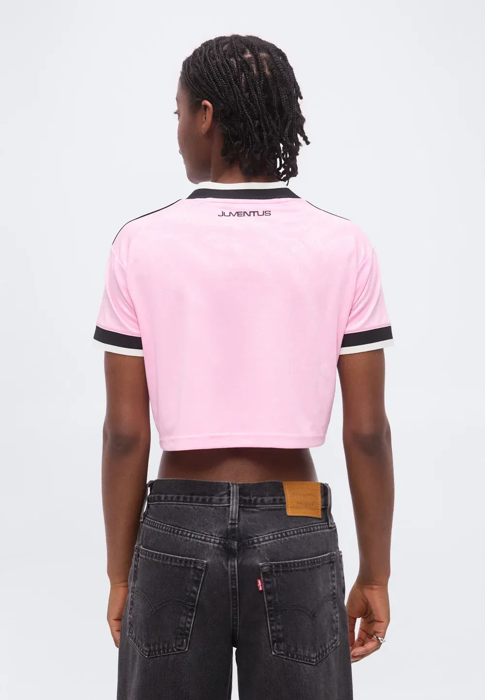 Футболка «Ювентуса» на выездной матч 26/27 (укороченная версия) Adidas Originals, True Pink/Black — фото 3