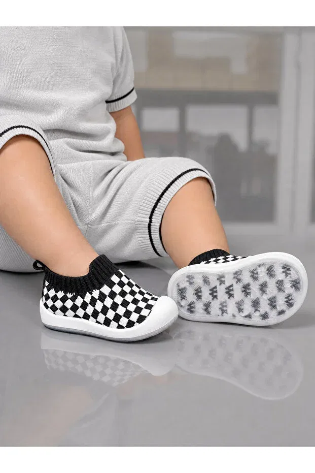 Детские кеды для мальчиков с ортопедической стелькой Classic slip-on Db Kids, Black And White
