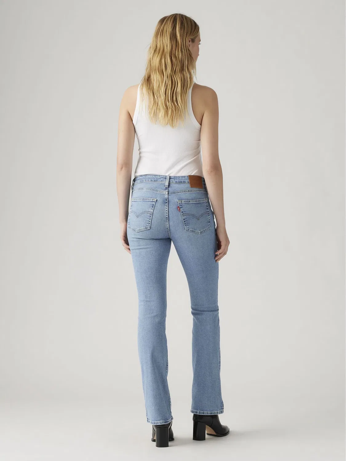 Синие джинсы Levi's 725 с высокой талией — фото 2