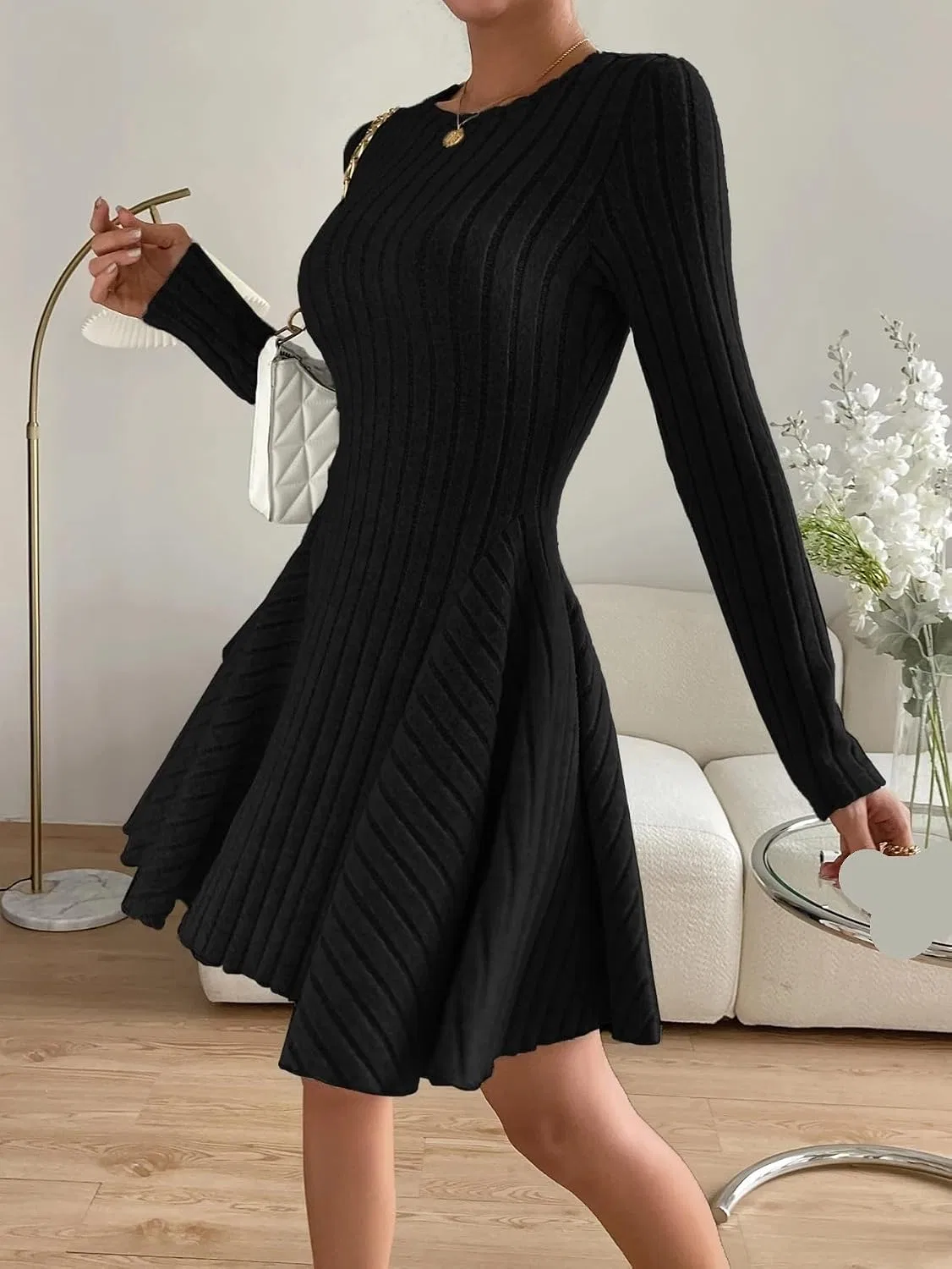 Женское A-силуэта короткое платье из рибаны с длинным рукавом, Black — фото 4