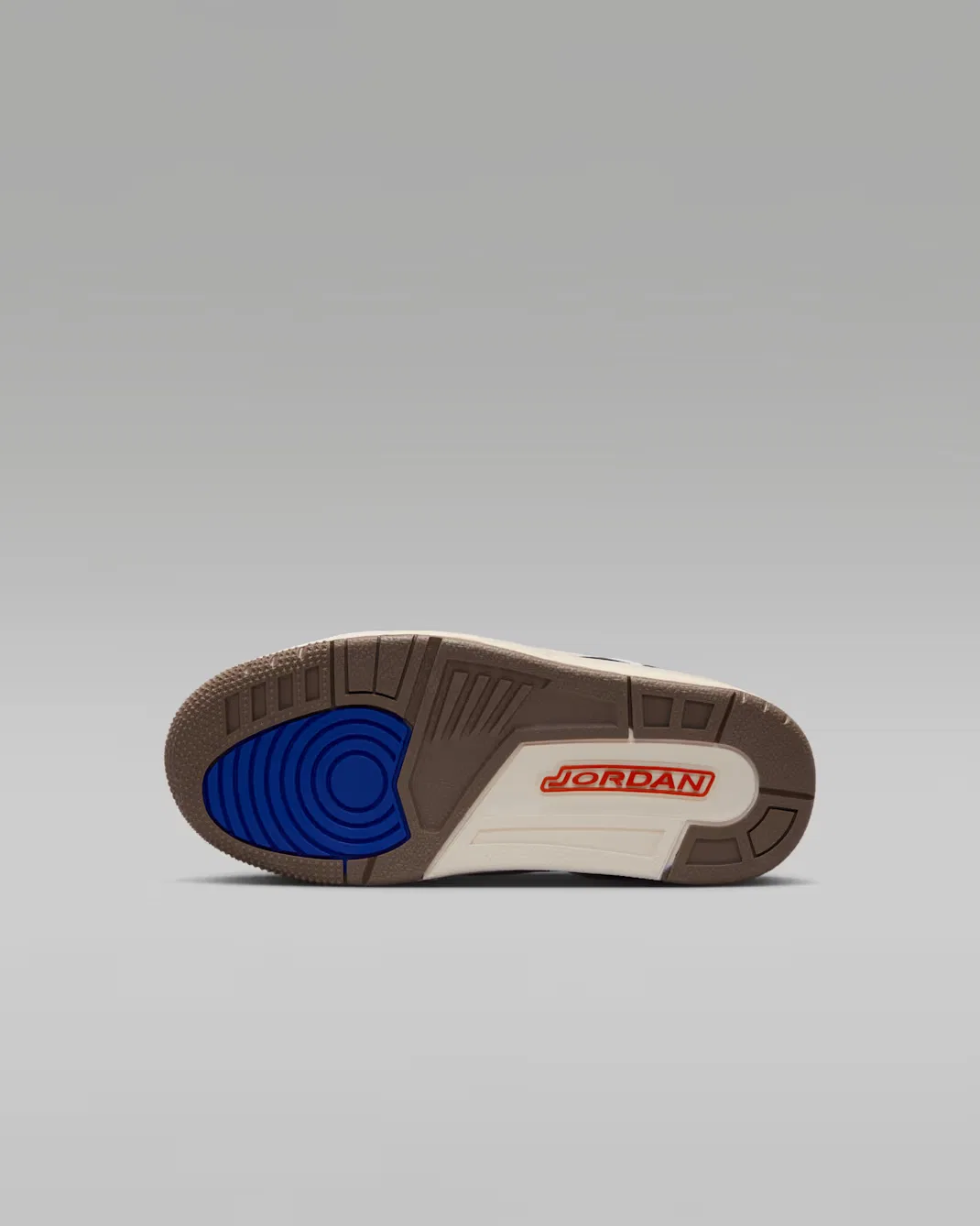 Детские кроссовки Jordan Spizike Low FC, Phantom/Sail/Old Royal/University Red — фото 2