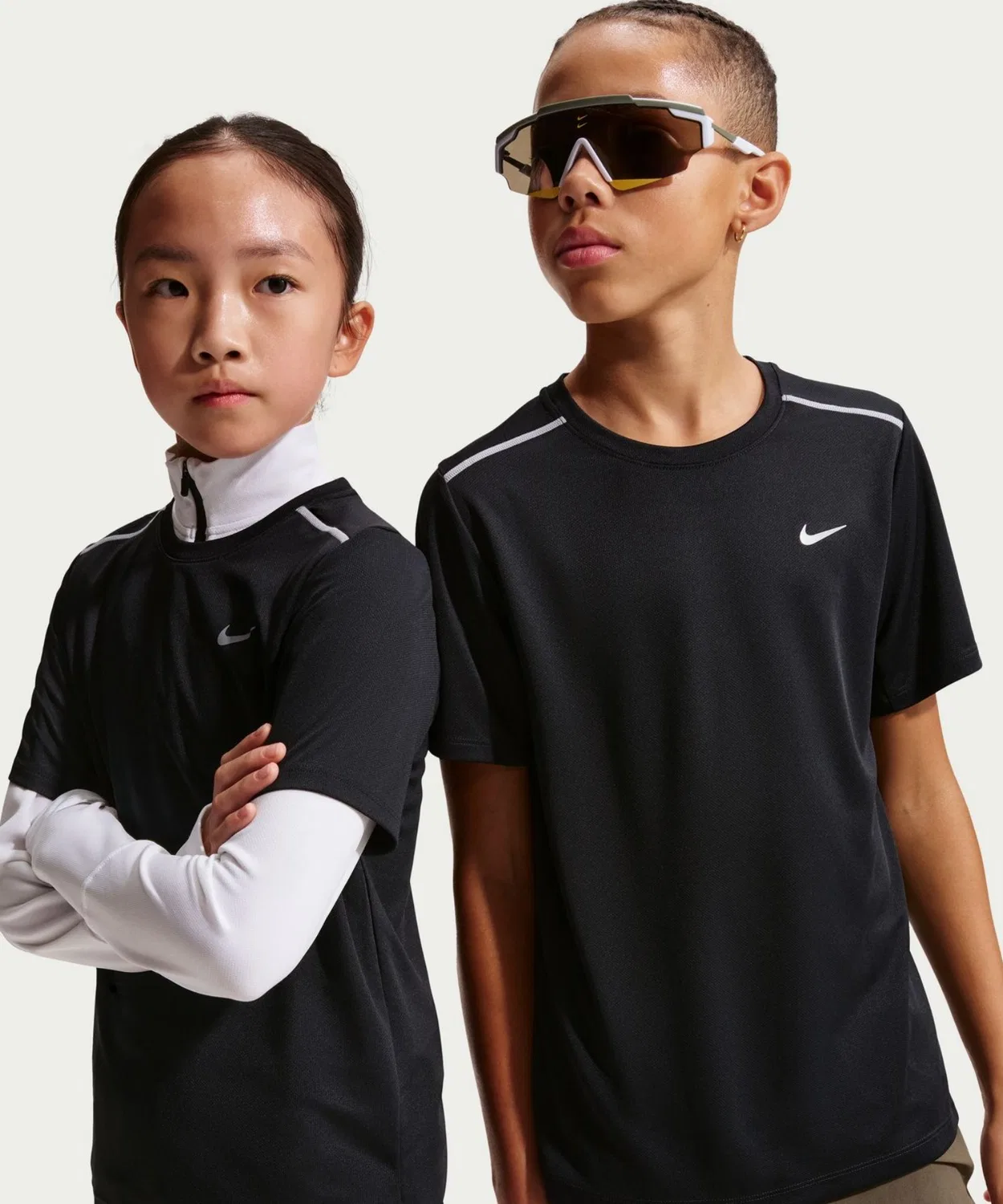 Детская футболка с коротким рукавом без принта Nike YTH DF MILER S/S, Черный