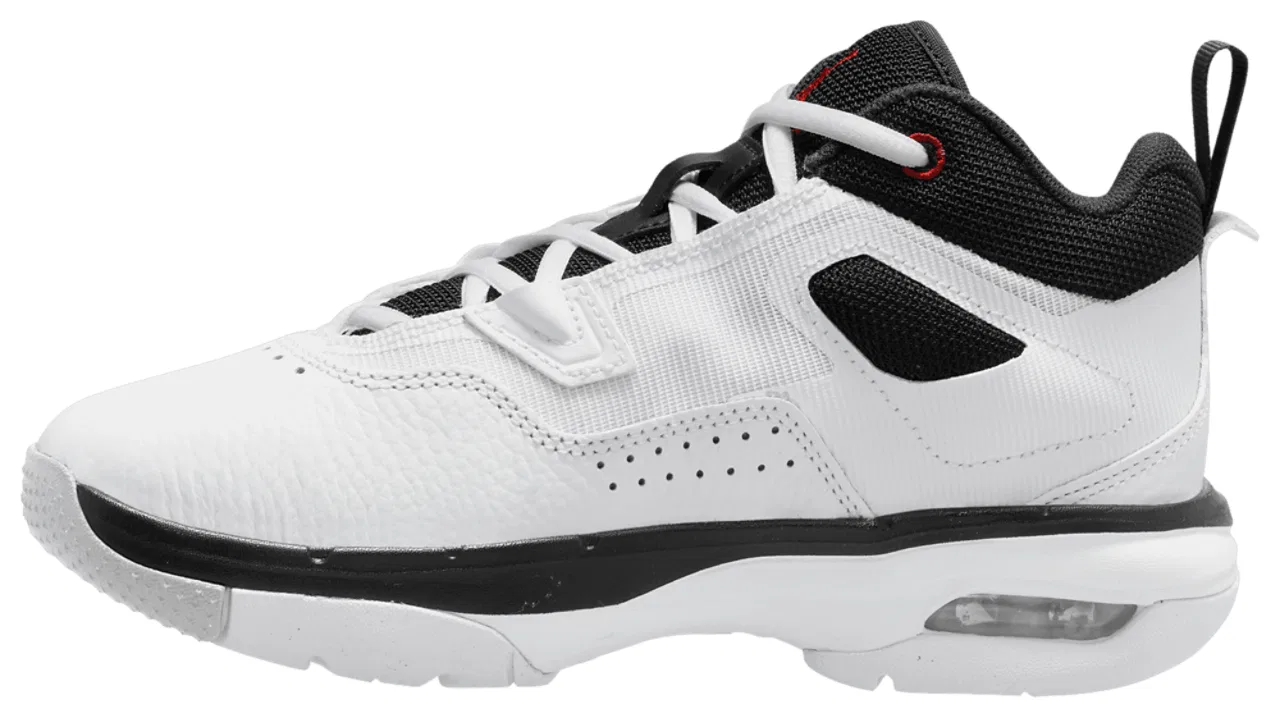 Баскетбольные кроссовки для мальчиков Stay Loyal 3 Jordan, цвет White/University Red/Black — фото 3