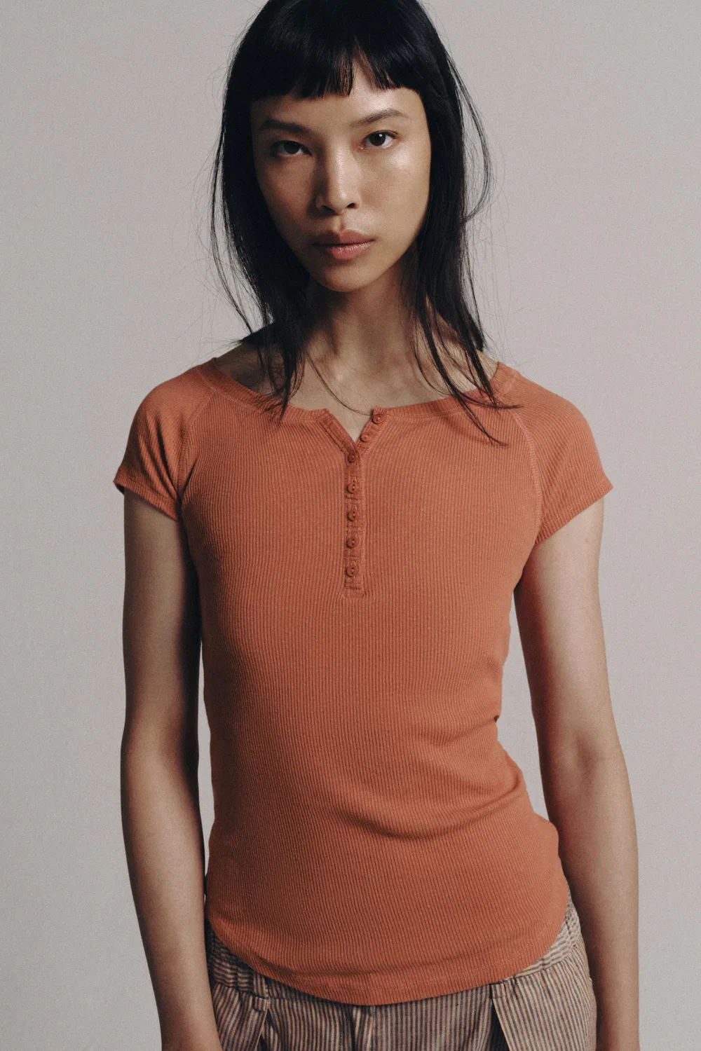 Футболка из льняной смеси с пуговицами ZARA, Terracotta — фото 2