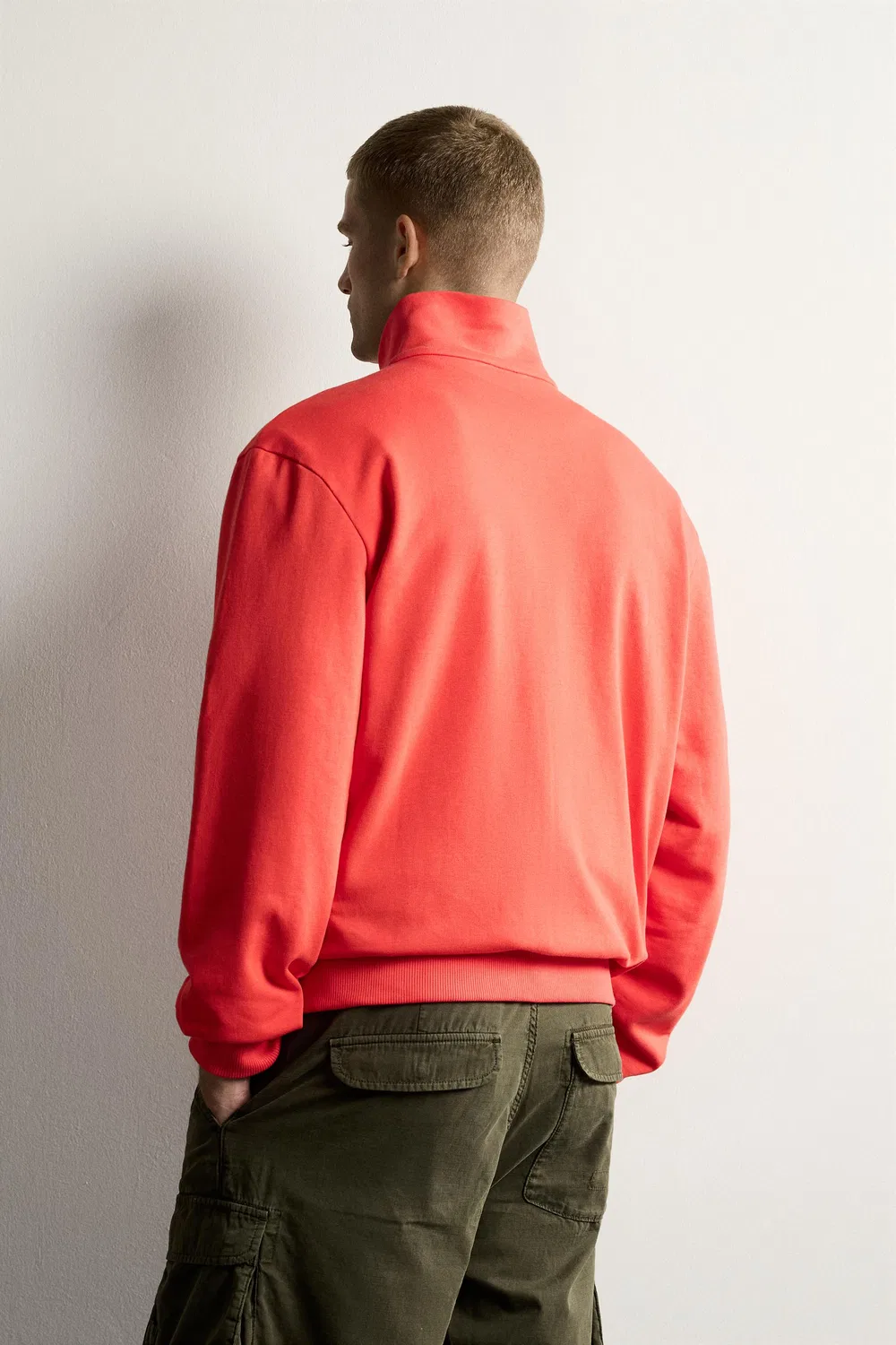 Толстовка свободного кроя с контрастной застежкой-молнией ZARA, Red/Orange — фото 3