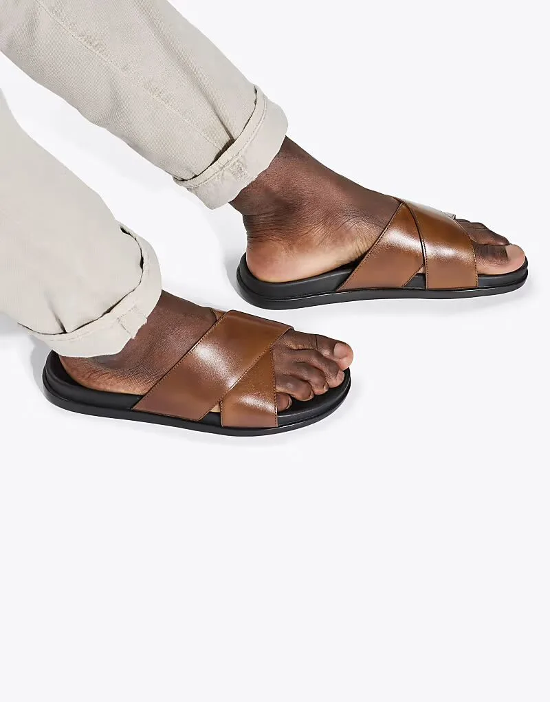 Тапочки KG Kurt Geiger Rome бежевого цвета — фото 3