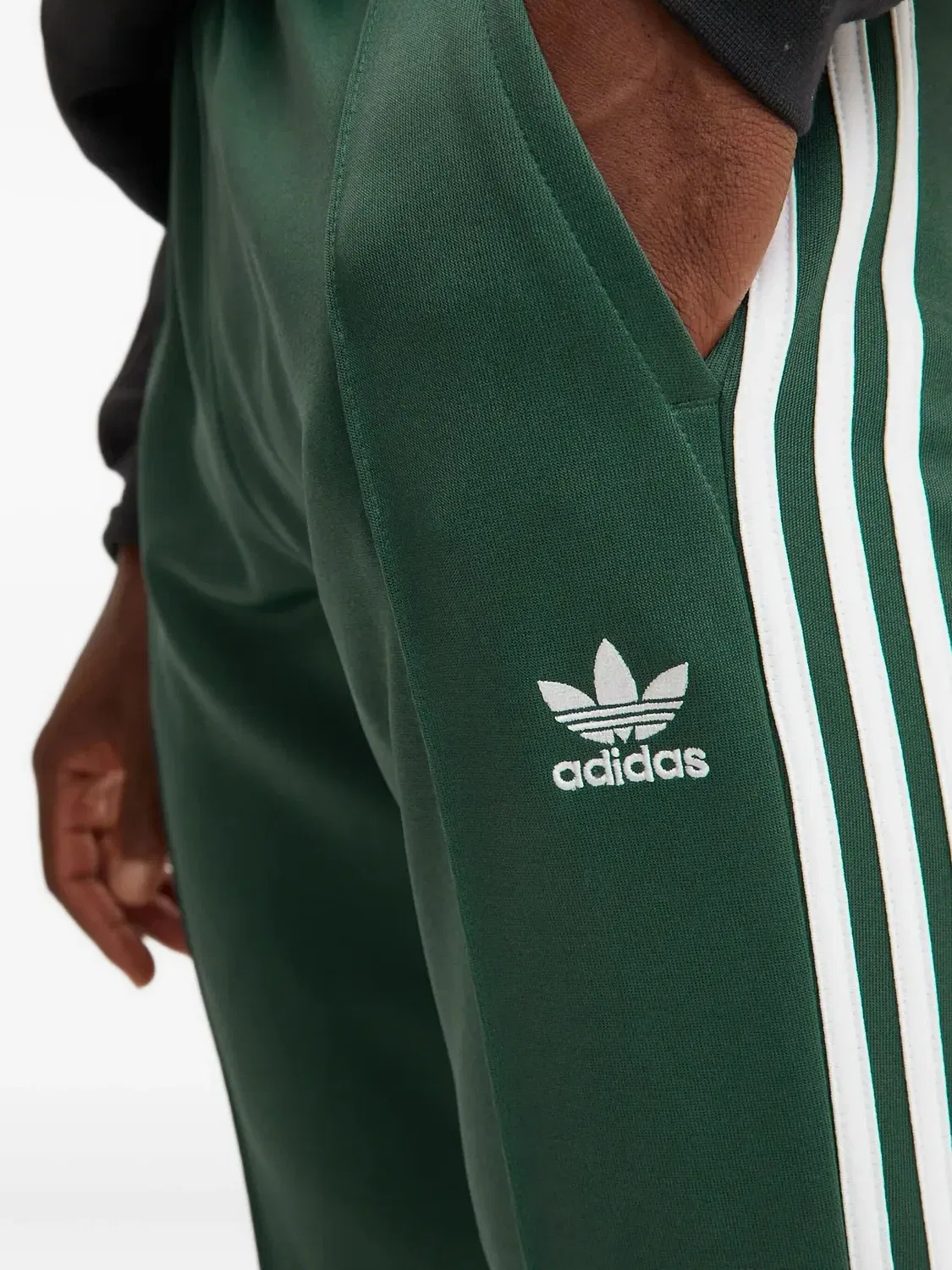 Трековые штаны с логотипом и 3 полосками Adidas, темно-зеленый — фото 4