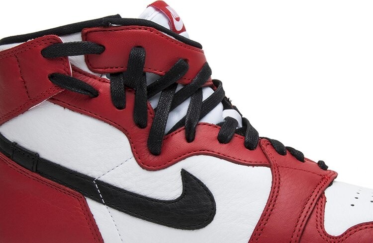 Кроссовки Wmns Air Jordan 1 Rebel XX Chicago, белый — фото 2