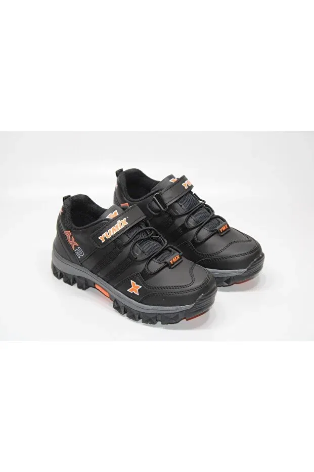 Детские треккинговые ботинки для мальчиков водонепроницаемые Yumix, Black Orange