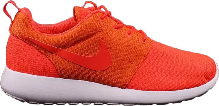 

Кроссовки Nike Rosherun 'Bright Crimson', оранжевый