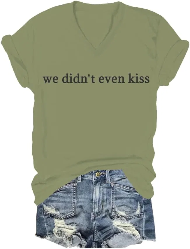 Женская футболка с буквенным принтом V-образным вырезом, Olive Green