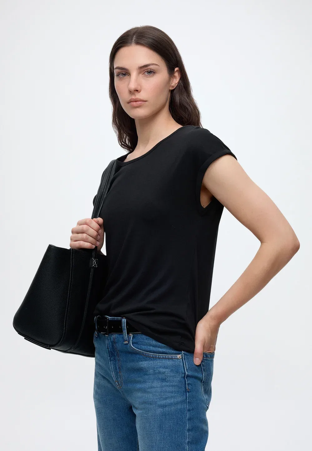 Прямые сужающиеся джинсы прямого кроя Gap, Medium Wash — фото 4