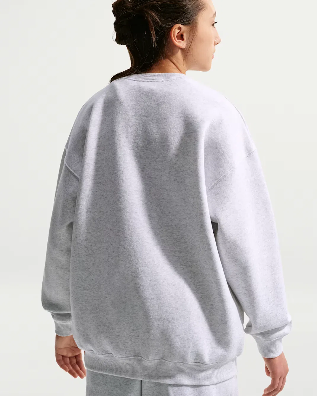 Детская толстовка оверсайз с круглым вырезом для девочек (подростков) Nike Sportswear Studio, Birch Heather/White — фото 2