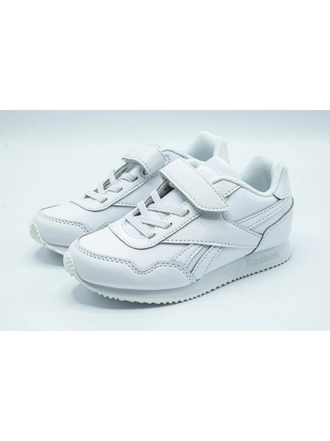 Кроссовки Reebok Athletic Shoes Royal Classic Jogger 3 белого цвета — фото 3