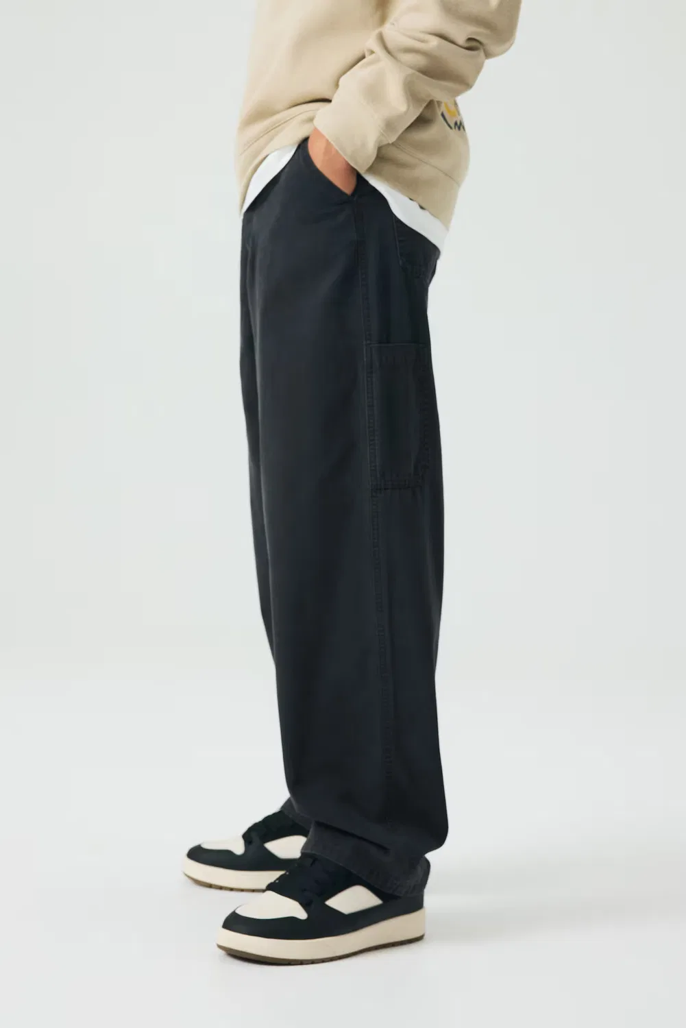 Рабочие брюки свободного кроя H&M, Schwarz Washed Out — фото 2
