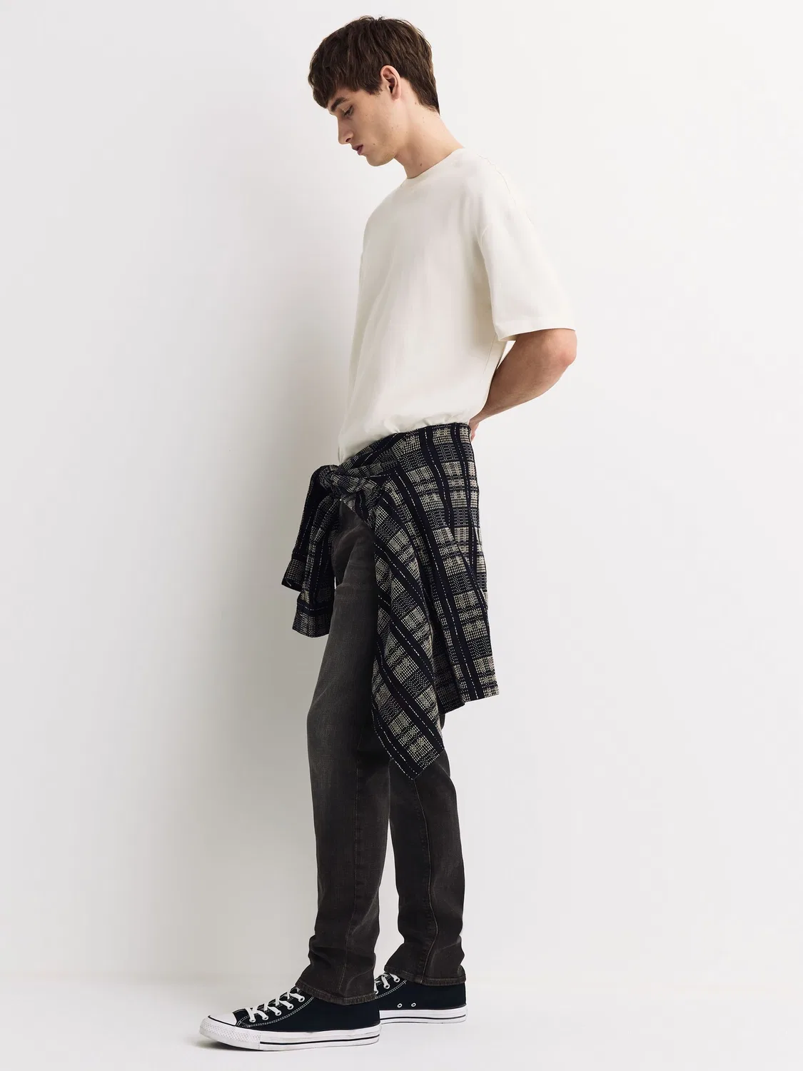 Джинсы классические стрейч, модель Single Skinny Fit Next, темно-коричневые с рисунком елочка — фото 3