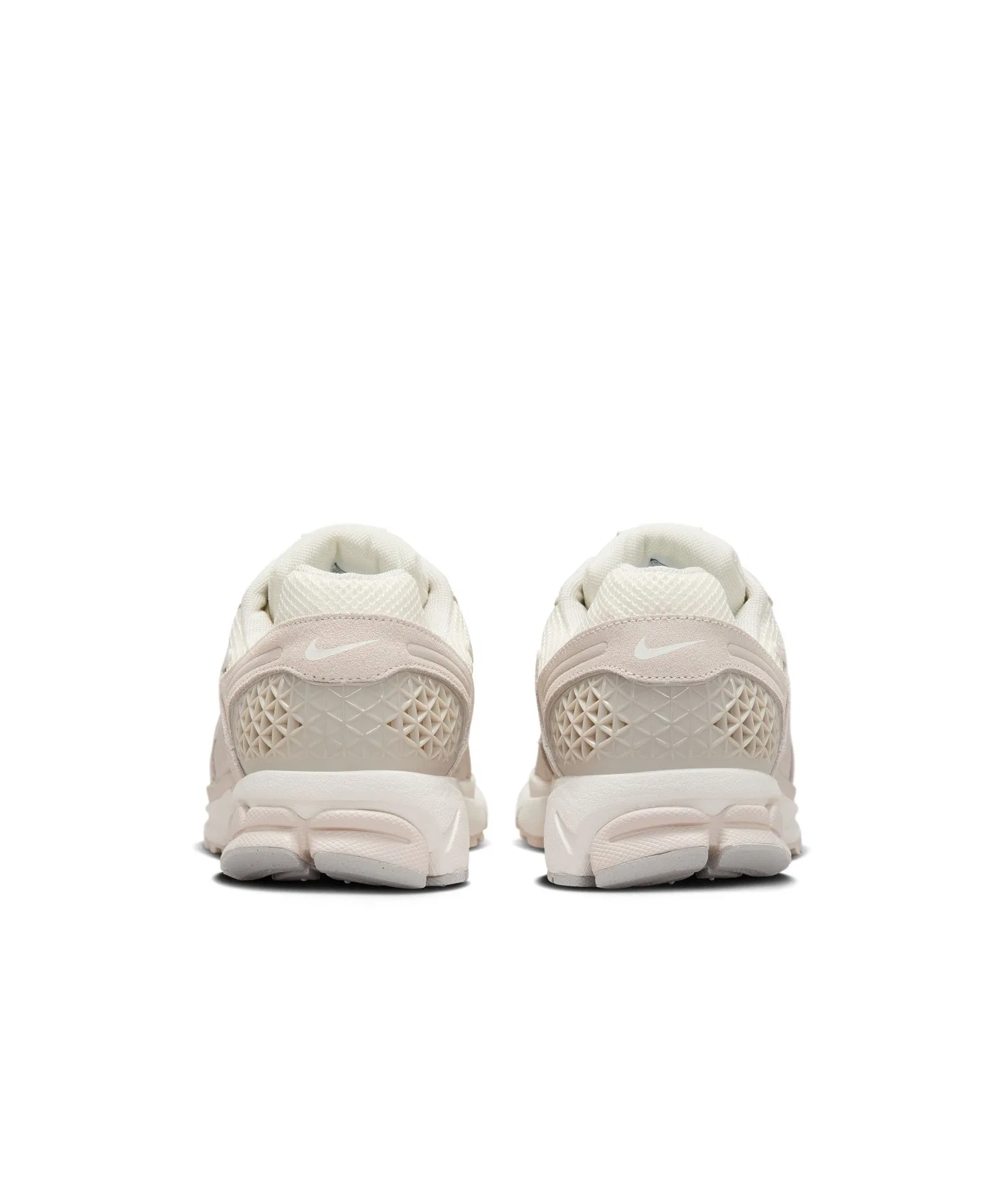 Мужские кроссовки NIKE ZOOM VOMERO 5 бежевые — фото 4