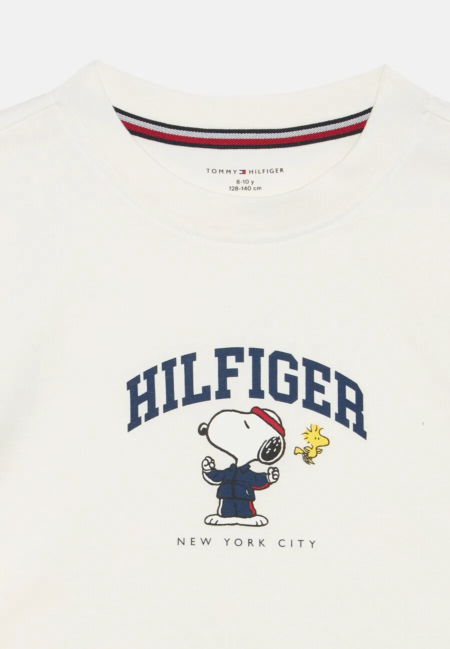 Пижама-комбинезон Tommy Hilfiger Underwear "Снупи" в красно-белых тонах — фото 4