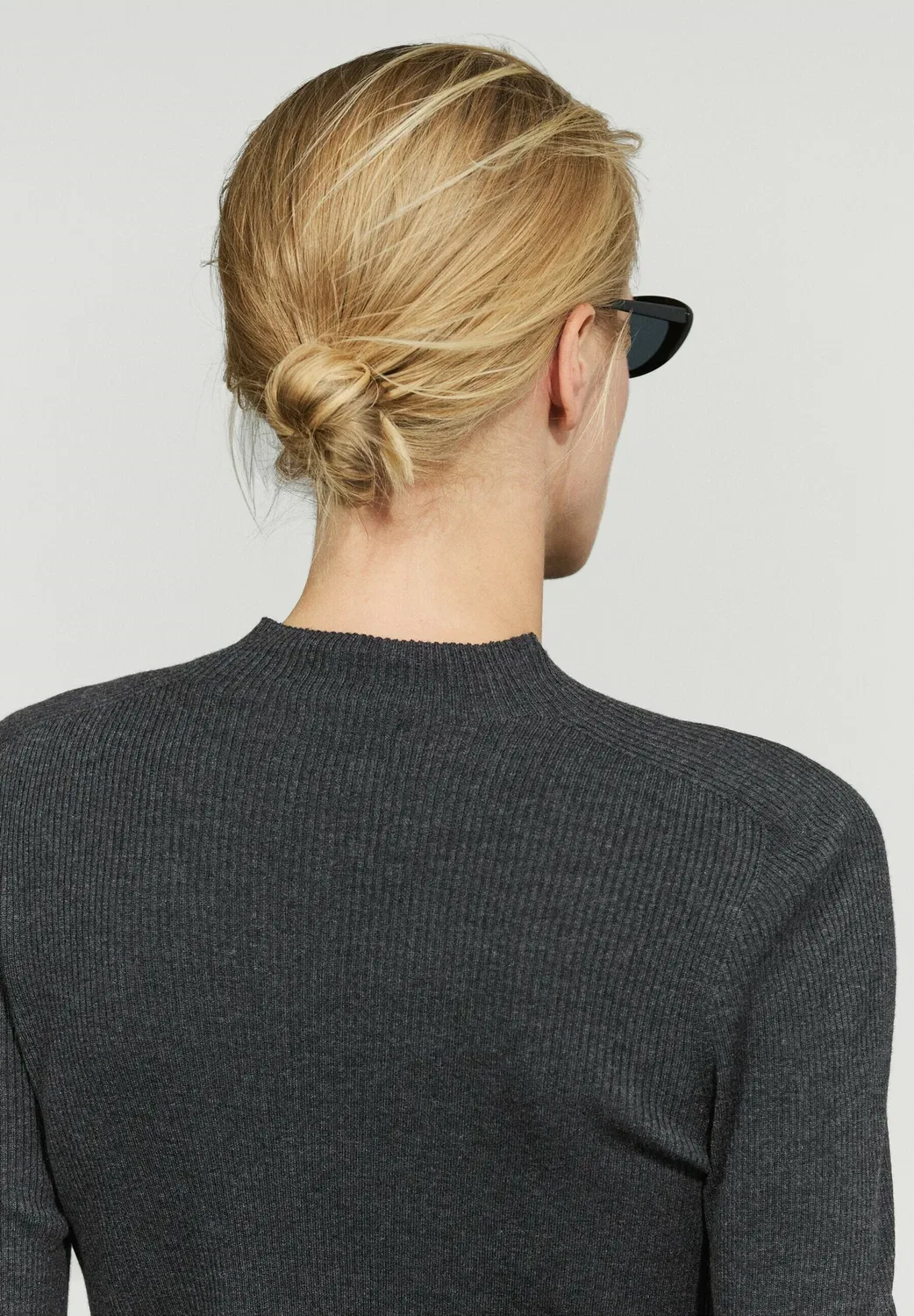 Вязаный свитер с воротником-стойкой в рубчик Massimo Dutti, Dark Grey — фото 4