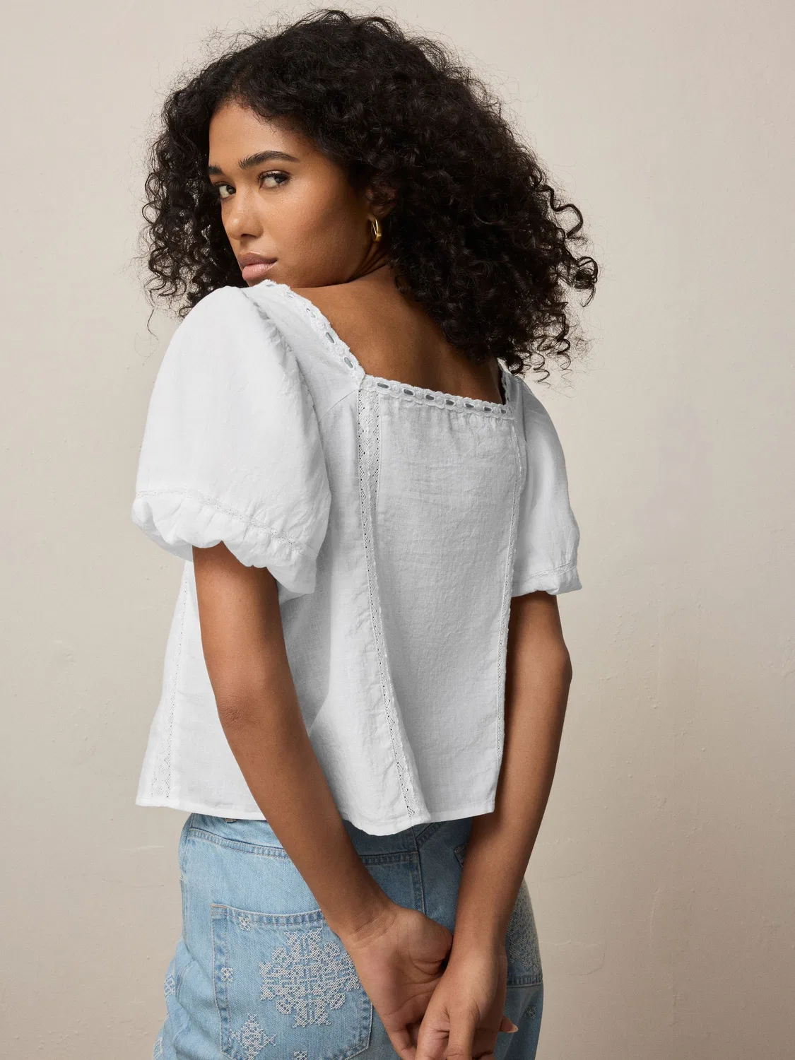 Блуза с коротким рукавом-фонарик, модель Puff Sleeve Short Sleeve Top Next, белый/голубой — фото 3