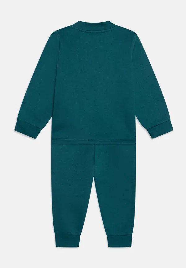 Спортивный костюм из хлопка Minicats squad jogger unisex set Puma, cold green, зеленый — фото 2